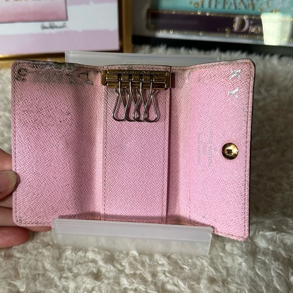 Louis Vuitton Multicolor Murakami Monogram 4 Key Holder - Picture 9 of 13